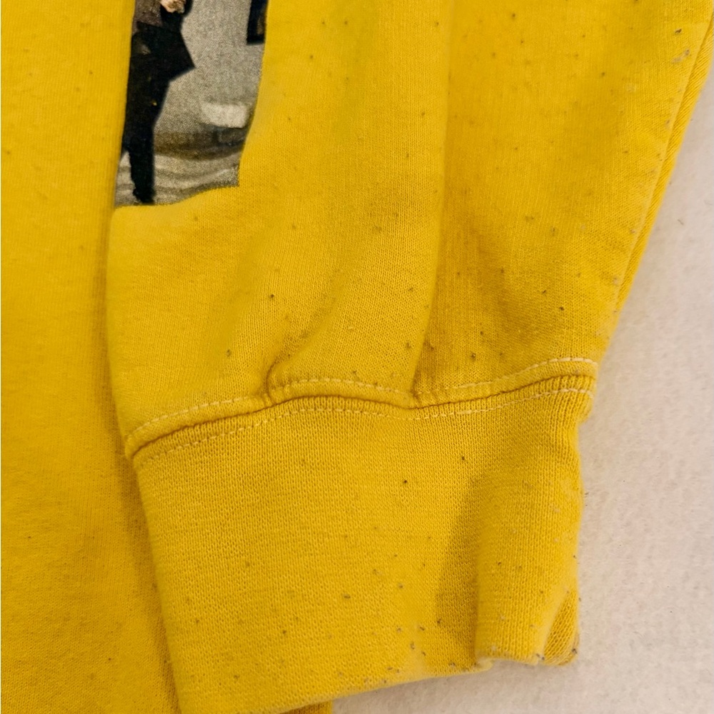 Urban 0utfitters Pulp Fiction Graphic Sweatshirt - Yellow - Picture 3 of 9